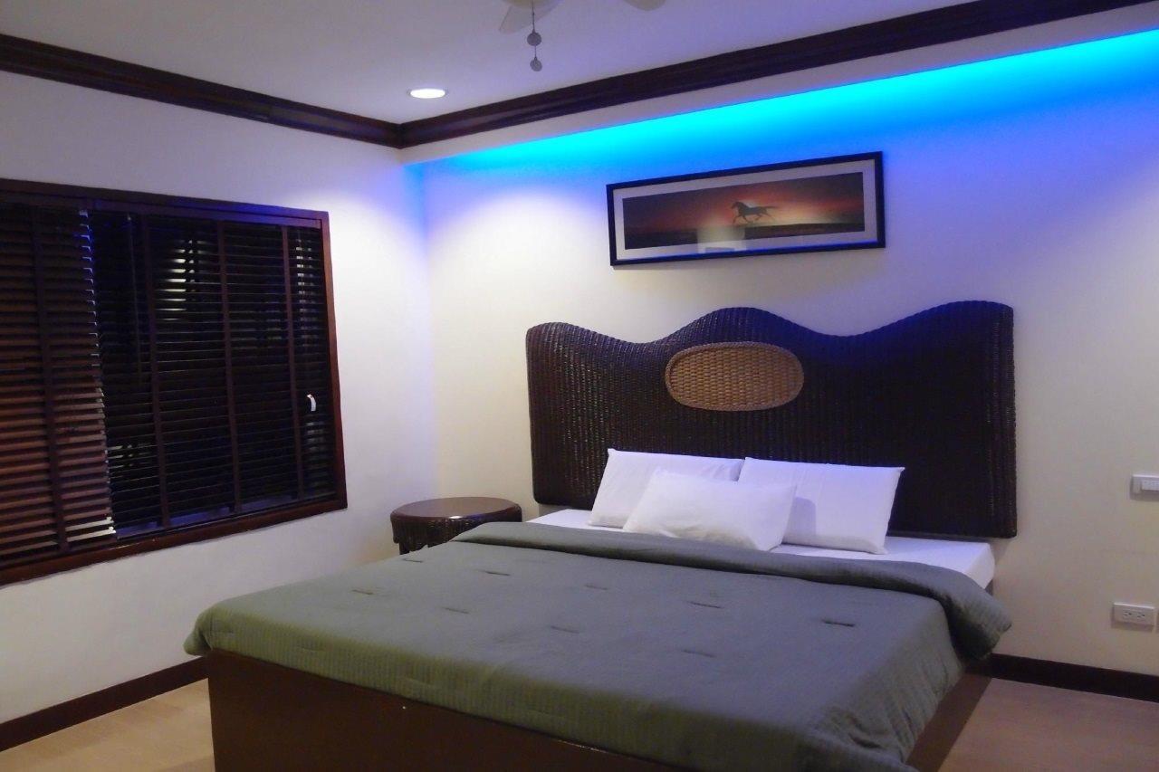 Bluefins Resort Lapu-Lapu City Exteriör bild
