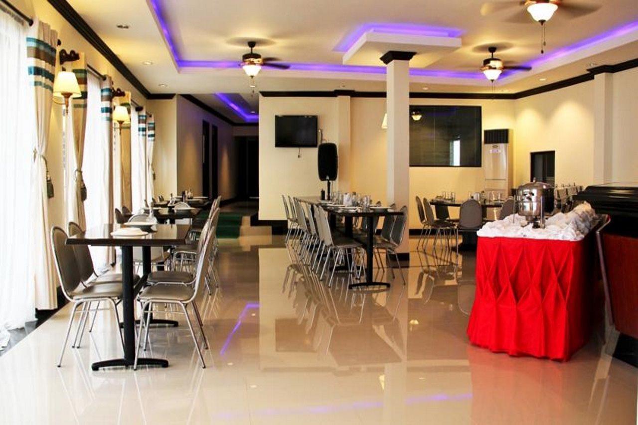 Bluefins Resort Lapu-Lapu City Exteriör bild