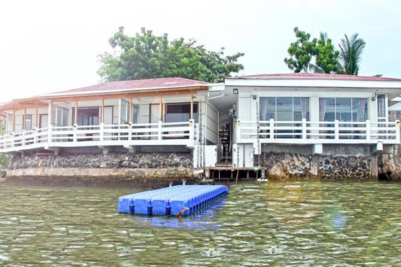 Bluefins Resort Lapu-Lapu City Exteriör bild