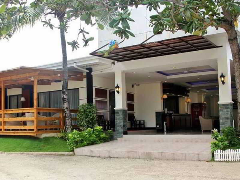 Bluefins Resort Lapu-Lapu City Exteriör bild