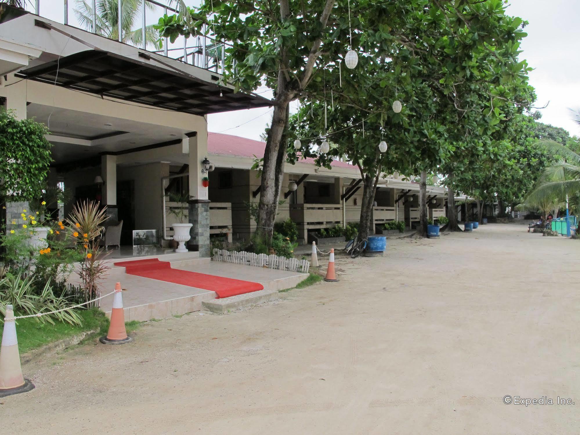 Bluefins Resort Lapu-Lapu City Exteriör bild