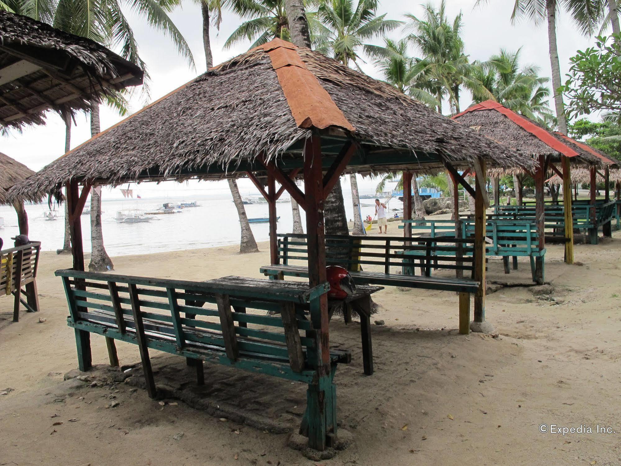 Bluefins Resort Lapu-Lapu City Exteriör bild